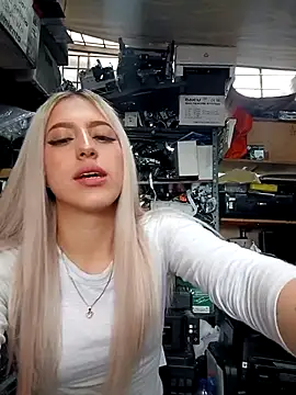 Snapshot of eva-2023 chatting on March 2025 08:49:01 PM eva-2023 online show from March 2025 08:49:01 PM