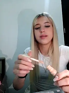 Snapshot of eva-2023 chatting on March 2025 02:37:01 AM eva-2023 online show from March 2025 02:37:01 AM