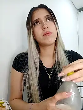 Snapshot of eva-2023 chatting on October 2025 02:08:01 AM eva-2023 online show from October 2025 02:08:01 AM