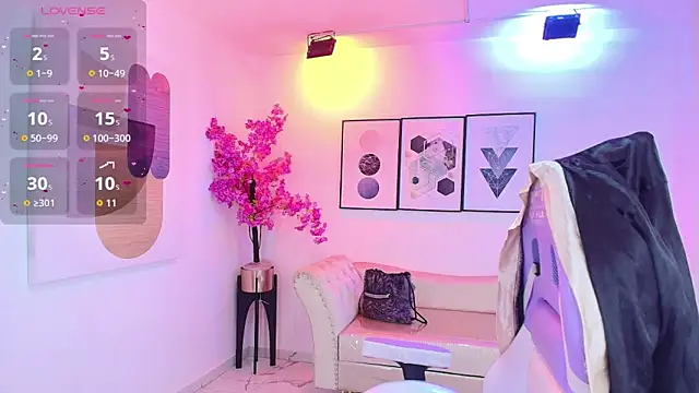 Isa reel online show from November 2025 07:13:01 PM