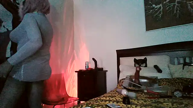CharlotteVixxens online show from July 2026 12:07:01 AM