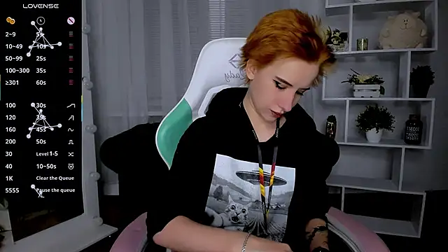 Snapshot of _Rein_ramm chatting on November 2025 06:13:01 PM Rein ramm online show from November 2025 06:13:01 PM