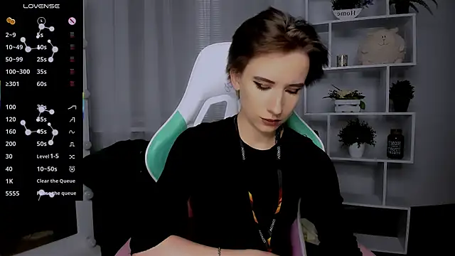 Snapshot of _Rein_ramm chatting on November 2025 06:45:02 PM Rein ramm online show from November 2025 06:45:02 PM