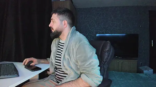 Snapshot of Eduu2322 chatting on December 2024 12:23:01 AM Eduu2322 online show from December 2024 12:23:01 AM