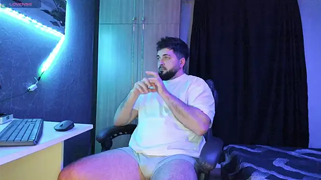 Snapshot of Eduu2322 chatting on January 2025 10:22:01 PM Eduu2322 online show from January 2025 10:22:01 PM