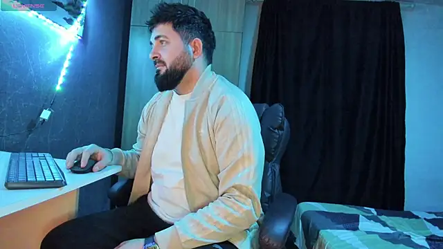 Snapshot of Eduu2322 chatting on February 2025 10:32:01 PM Eduu2322 online show from February 2025 10:32:01 PM