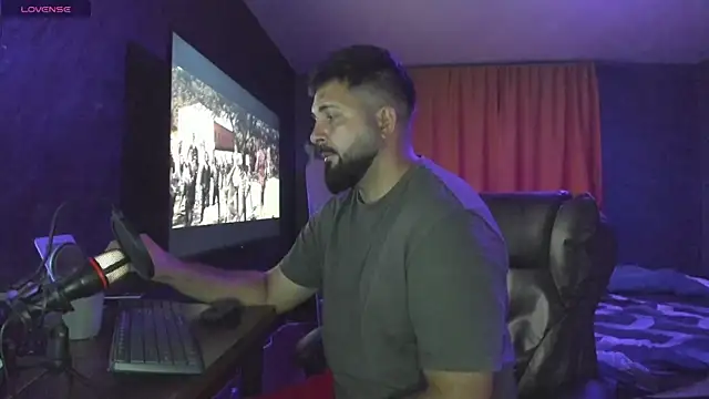 Snapshot of Eduu2322 chatting on September 2025 08:43:01 PM Eduu2322 online show from September 2025 08:43:01 PM