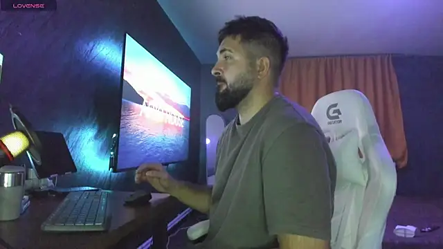 Snapshot of Eduu2322 chatting on October 2025 09:15:02 PM Eduu2322 online show from October 2025 09:15:02 PM