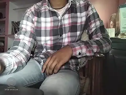 Snapshot of damsexy4 chatting on March 2026 01:44:01 AM damsexy4 online show from March 2026 01:44:01 AM