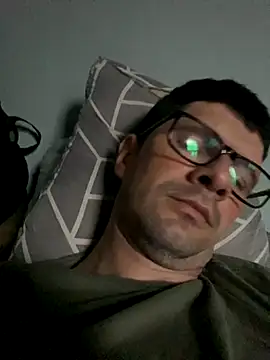 Juliano2289 online show from October 2025 08:50:02 PM