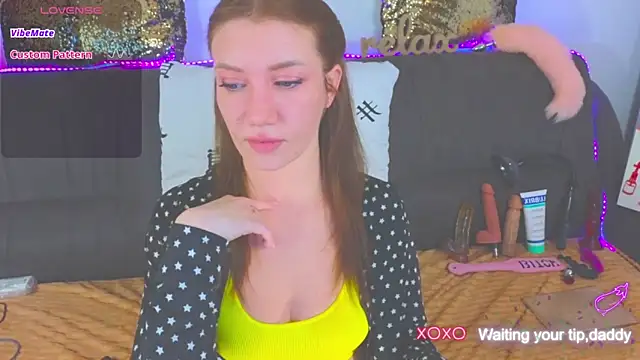 Snapshot of AlexaStoun chatting on January 2025 02:39:01 PM AlexaStoun online show from January 2025 02:39:01 PM