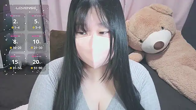 yuinyan3150 online show from April 2026 02:12:01 PM