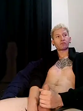 Snapshot of Vlad_goetia chatting on November 2025 11:49:02 PM Vlad goetia online show from November 2025 11:49:02 PM