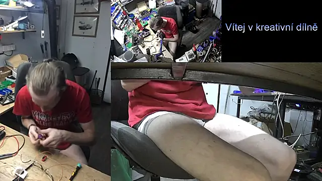 Snapshot of Happy_Michal chatting on January 2025 12:39:01 PM Happy Michal online show from January 2025 12:39:01 PM