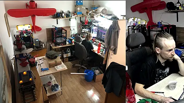 Snapshot of Happy_Michal chatting on November 2025 11:45:01 AM Happy Michal online show from November 2025 11:45:01 AM