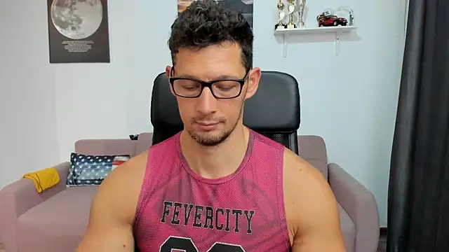 Snapshot of BrutusK08 chatting on October 2025 06:32:02 AM BrutusK08 online show from October 2025 06:32:02 AM