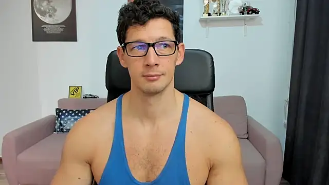 Snapshot of BrutusK08 chatting on November 2025 09:01:01 AM BrutusK08 online show from November 2025 09:01:01 AM