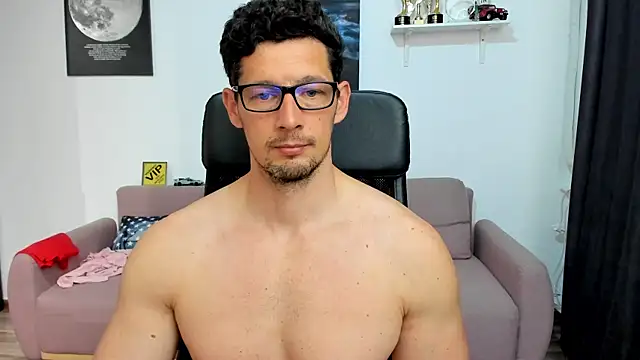 Snapshot of BrutusK08 chatting on April 2026 12:40:02 PM BrutusK08 online show from April 2026 12:40:02 PM