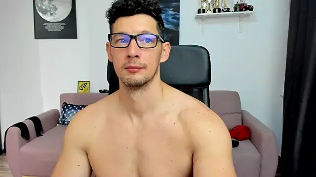 Snapshot of BrutusK08 chatting on July 2026 04:54:02 AM BrutusK08 online show from July 2026 04:54:02 AM