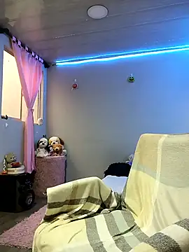 Snapshot of KATYGONZALEZ chatting on January 2025 02:04:01 PM KATYGONZALEZ online show from January 2025 02:04:01 PM