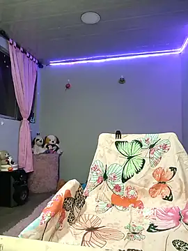 Snapshot of KATYGONZALEZ chatting on January 2025 11:39:02 PM KATYGONZALEZ online show from January 2025 11:39:02 PM