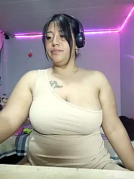 Snapshot of KATYGONZALEZ chatting on February 2025 09:43:02 AM KATYGONZALEZ online show from February 2025 09:43:02 AM