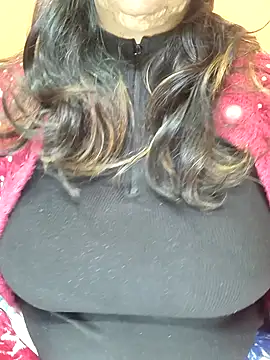 Snapshot of CUTE_SOPHIA- chatting on December 2024 09:28:01 PM CUTE SOPHIA- online show from December 2024 09:28:01 PM