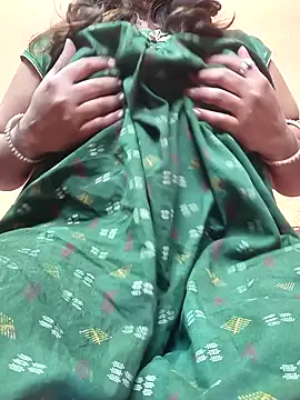 Snapshot of CUTE_SOPHIA- chatting on December 2024 11:33:01 AM CUTE SOPHIA- online show from December 2024 11:33:01 AM