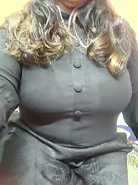 Snapshot of CUTE_SOPHIA- chatting on January 2025 10:52:01 PM CUTE SOPHIA- online show from January 2025 10:52:01 PM