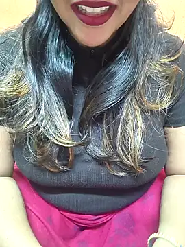 Snapshot of CUTE_SOPHIA- chatting on January 2025 06:48:01 PM CUTE SOPHIA- online show from January 2025 06:48:01 PM