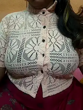 Snapshot of CUTE_SOPHIA- chatting on January 2025 07:18:02 PM CUTE SOPHIA- online show from January 2025 07:18:02 PM