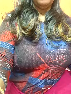 Snapshot of CUTE_SOPHIA- chatting on February 2025 04:06:01 AM CUTE SOPHIA- online show from February 2025 04:06:01 AM