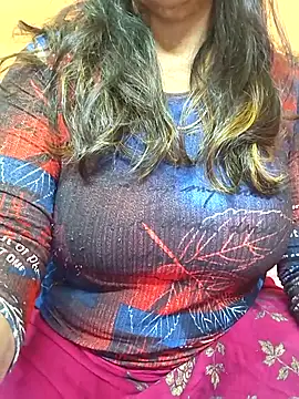 Snapshot of CUTE_SOPHIA- chatting on February 2025 04:25:02 AM CUTE SOPHIA- online show from February 2025 04:25:02 AM