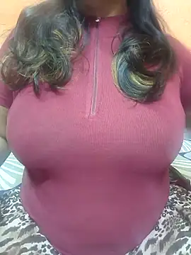 Snapshot of CUTE_SOPHIA- chatting on February 2025 08:01:01 PM CUTE SOPHIA- online show from February 2025 08:01:01 PM