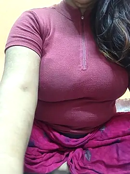 Snapshot of CUTE_SOPHIA- chatting on February 2025 05:01:01 AM CUTE SOPHIA- online show from February 2025 05:01:01 AM