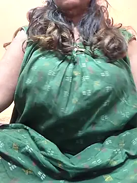 Snapshot of CUTE_SOPHIA- chatting on March 2025 04:47:02 AM CUTE SOPHIA- online show from March 2025 04:47:02 AM