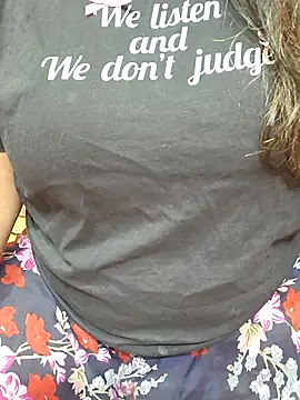 Snapshot of CUTE_SOPHIA- chatting on October 2025 08:40:02 PM CUTE SOPHIA- online show from October 2025 08:40:02 PM