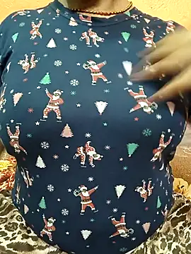 Snapshot of CUTE_SOPHIA- chatting on October 2025 01:17:01 AM CUTE SOPHIA- online show from October 2025 01:17:01 AM