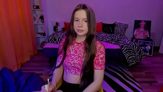 HelloRoxy online show from June 2026 04:33:01 PM