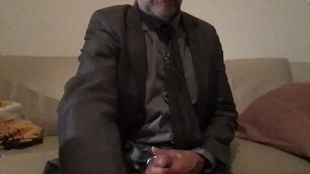 artXhibitor online show from December 2024 09:06:01 PM