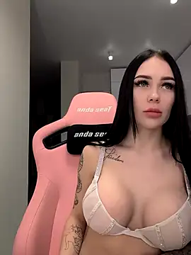 GroteskJane online show from January 2025 08:47:02 PM