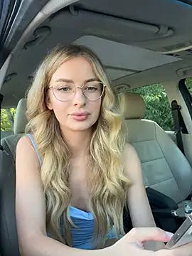 EvieEvans online show from July 2026 04:11:01 PM