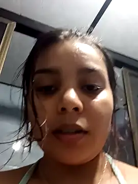 Snapshot of stefanie010 chatting on December 2024 09:06:01 PM stefanie010 online show from December 2024 09:06:01 PM