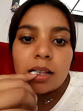 Snapshot of stefanie010 chatting on January 2025 06:12:02 PM stefanie010 online show from January 2025 06:12:02 PM