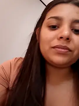 stefanie010 online show from December 2025 04:58:02 PM