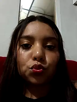 Snapshot of stefanie010 chatting on April 2026 10:07:02 PM stefanie010 online show from April 2026 10:07:02 PM