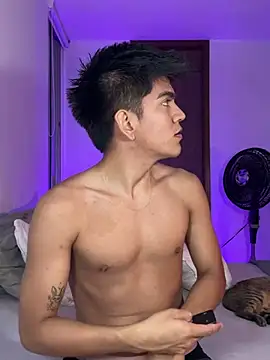 santiago 01 online show from December 2024 12:44:02 AM