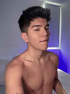 santiago 01 online show from February 2025 09:45:02 PM