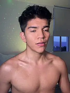 santiago 01 online show from February 2025 11:04:02 PM