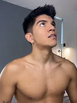 santiago 01 online show from November 2025 09:20:02 PM